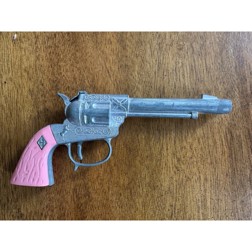 Vintage Halco Diamond H Leslie Henry Laramie Cap Gun Pink Grip